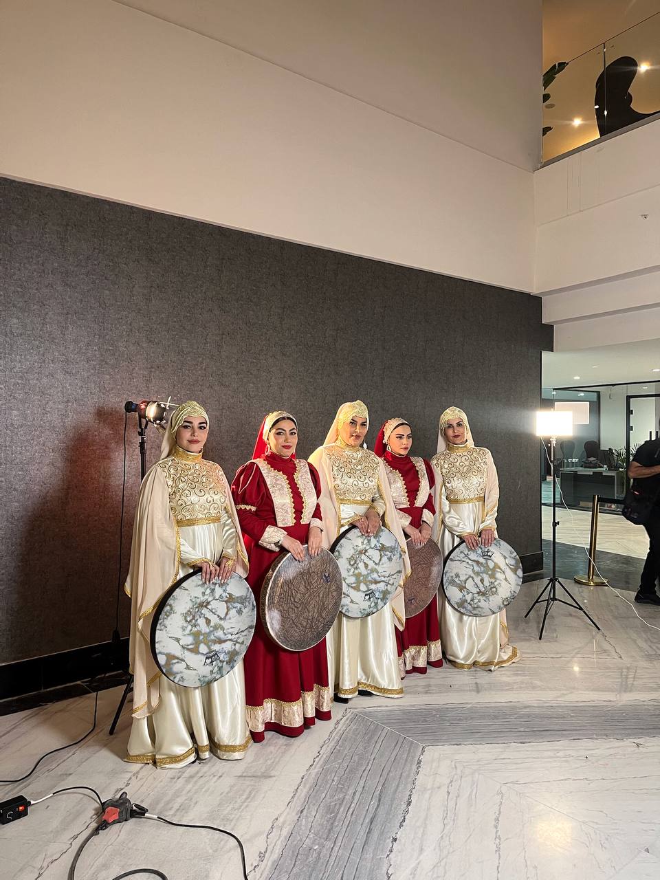 اجرای دف‌نوازی در جشن تولد